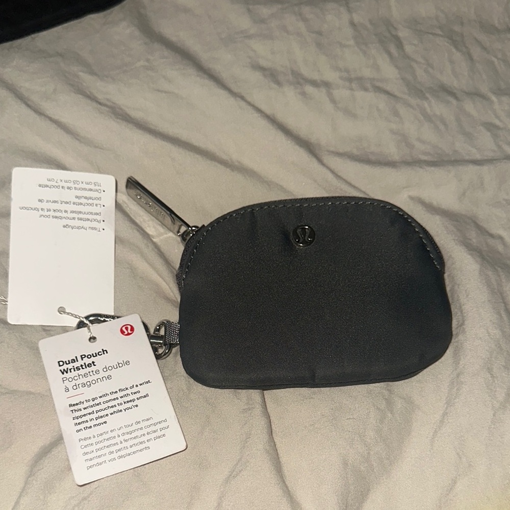 Lululemon Dark GREY RARE Pouch wallet
